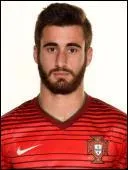 Qui est ce joueur portugais ?