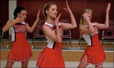 Sur quelle chanson Santana, Quinn et Brittany ont-elles auditionné pour entrer dans le Glee Club ?