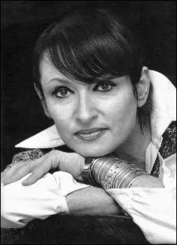 C'est Barbara qui a chant&eacute; "L'Aigle noir". Quel &eacute;tait son nom de naissance ?