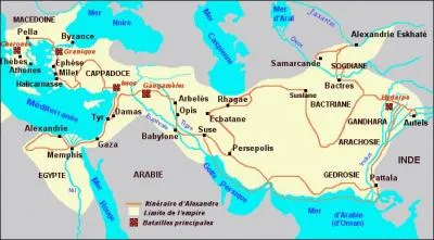 Si Alexandre renonce  son objectif d'aller toujours plus loin et dcide de rentrer en Macdoine, il ne choisit pas le chemin le plus ais pour y parvenir... Quoique pas LE chemin, mais trois chemins : tandis que les soldats les plus gs prennent le chemin le plus court pour rentrer, d'autres passent par la mer. Quel chemin Alexandre prend-il avec le reste de son arme ?