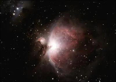 La formation d'toiles est due  :