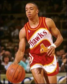 Anthony Jerome Webb tait plus connu sous le surnom de ___.