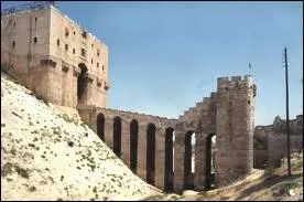 En 2004 avant J.-C., sous quel nom la ville est-elle connue ?