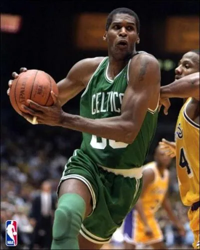 Quel tait le surnom de Robert Parish ?