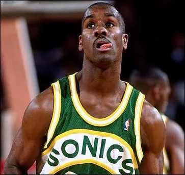 Quel est cet ancien joueur emblmatique des Seattle Supersonics surnomm  The Glove  ?