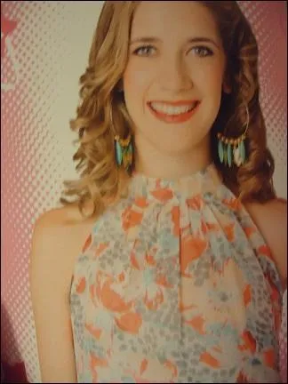 Qui est la tante de Violetta ?