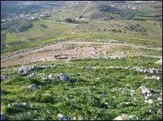 Qui est Argos par rapport  Zeus ?