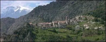 Peupl de seulement 34 habitants, le village corse de Castellare-di-Mercurio, dans l'arrondissement de Corte, se situe dans le dpartement ...