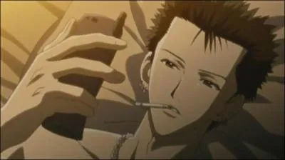 Quand il tait sur scne, Ren a vu Nana, qui lui donne le numro de Hachiko pour qu'il parle  Nana ?