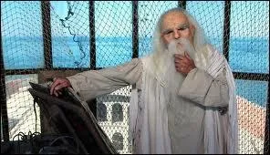 Qui prsente les nigmes?