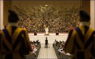 Le pape a crit aux vques sur l'affaire des vques intgristes  dsexcommunis . Il s'est plaint d'avoir t trait par ses dtracteurs: