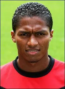 Comment se nomme cette star de l'quipe quatorienne ?