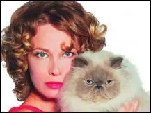 Son mari est-il vivant ? Si oui, o a ?