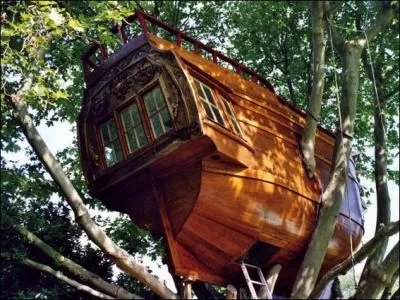 Retrouvez ce qui est terme de marine, en planches ou maison du pauvre.