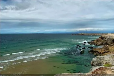 Pour un breton , une  telenn   est :