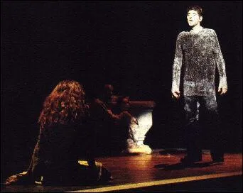  Phoebus  (Patrick Fiori), au fond de lui, est fou de