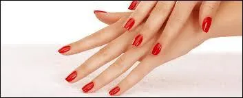 Les ongles poussent de 0, 5 mm par jour.