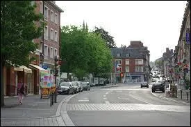Dans cette ville, qui est situe en Basse-Normandie, il y a le zoo Cerza. Cette ville du Calvados a une superficie de 13 km2 et est situ  44 km de Caen.