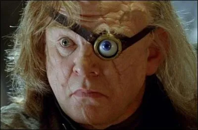 Qui est ce personnage  l'il bizarre ? Beurk !