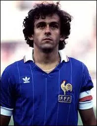 Grand joueur, j'ai été sélectionneur de l'équipe de France, mais je suis maintenant président de l'UEFA, je suis ...