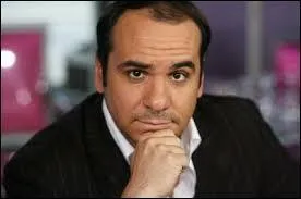 C'est un acteur et humoriste franais qui est n en 1 973  Asnires-sur-Seine. Il s'appelle :