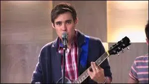 Quelle chanson interprète León ?