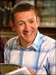 Avec qui Antoine sortait-il ?