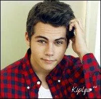 Comment s'appelle cet acteur de Teen Wolf ?