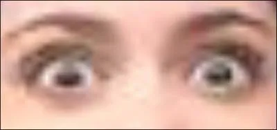 Maintenant passons à ces yeux-là ! À qui appartiennent-ils ?