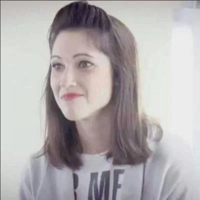 Quelle est sa couleur, style de musique, films, animal, aliment et expression préférés ?