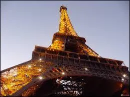 Combien mesure-t-elle avec antennes ?