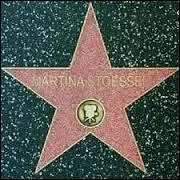 Tini a sa plaque sur Hollywood Boulevard...