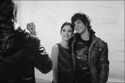 Qui jouait le role du petit ami de Francesca dans la série ?