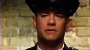 Qui aide Paul à enlever le mal qu'il a ?