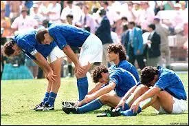 Qui remporte la Coupe du monde cette année-là ? (0-0, puis 3-2 aux tirs au but contre l'Italie)