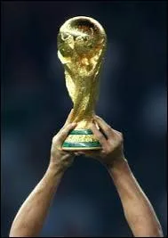 Quel pays a remporté la première Coupe du monde ?