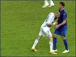 Pendant quelle Coupe du monde Zidane a-t-il donné un coup de boule à Marco Materazzi ?