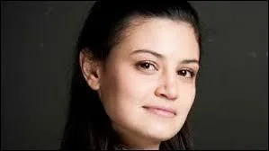 Comment se nomme cette fille qu'il a aimée durant 2 saisons ?