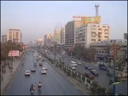 Presque 13 millions d'habitants pour la plus grande ville du Pakistan...rien que ça (attention, il ne s'agit pas de la capitale) !