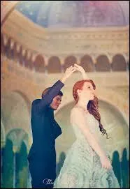 Quelle est la spécialité de l'héroïne ?