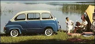 Vous connaissez sûrement le Fiat Multipla de 1998. Voici le premier Fiat Multipla, construit de 1956 à 1965 sur la base d'une ...