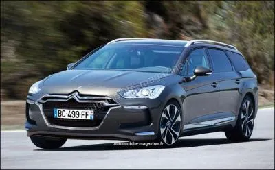 Quelle est la marque de cette voiture ?