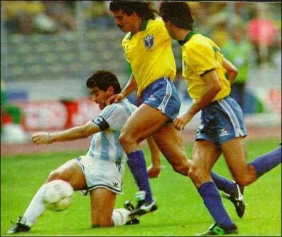 1990 : De quoi sont accusés les Argentins, dans ce match avec le Brésil?