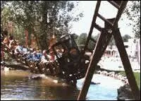 Pourquoi le Bayarn Express (1994) a-t-il quitté le parc ?