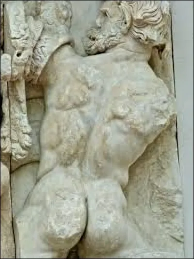 Quel géant a été créé pour vaincre Hécate (déesse de la magie) ?