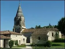 Voeuil-et-Giget est une commune Charentaise. Elle se situe donc en région ...