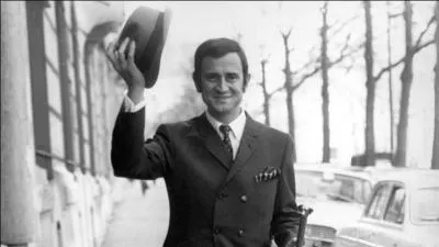 Difficile de savoir à quoi ressemble celui qui s'amuse à voler, escroquer et rouler dans la farine les puissants et les riches. Même son créateur, Maurice Leblanc, ne saurait vraiment le dire.