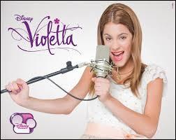 De quel garçon Violetta tombe-t-elle amoureuse dans la saison 1 ?