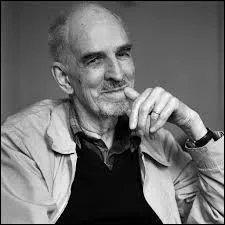 Le Suédois Ingmar Bergman fut un grand réalisateur de cinéma et un metteur en scène de renom dans le théâtre. En quelle année est-il décédé à l'âge de 89 ans ?