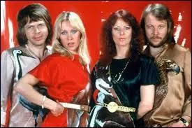 En quelle année ABBA, le plus célèbre des groupes suédois de pop, a-t-il remporté l'Eurovision grâce à son tube "Waterloo" ?